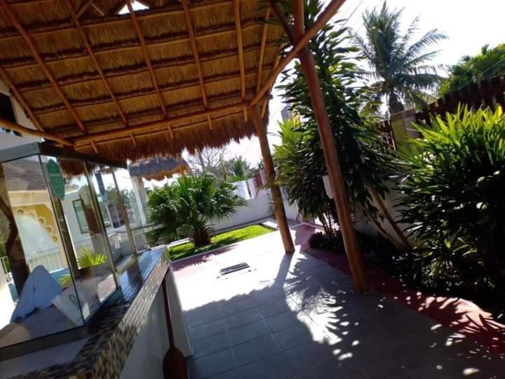 Hotel Miriam Бакалар Екстериор снимка
