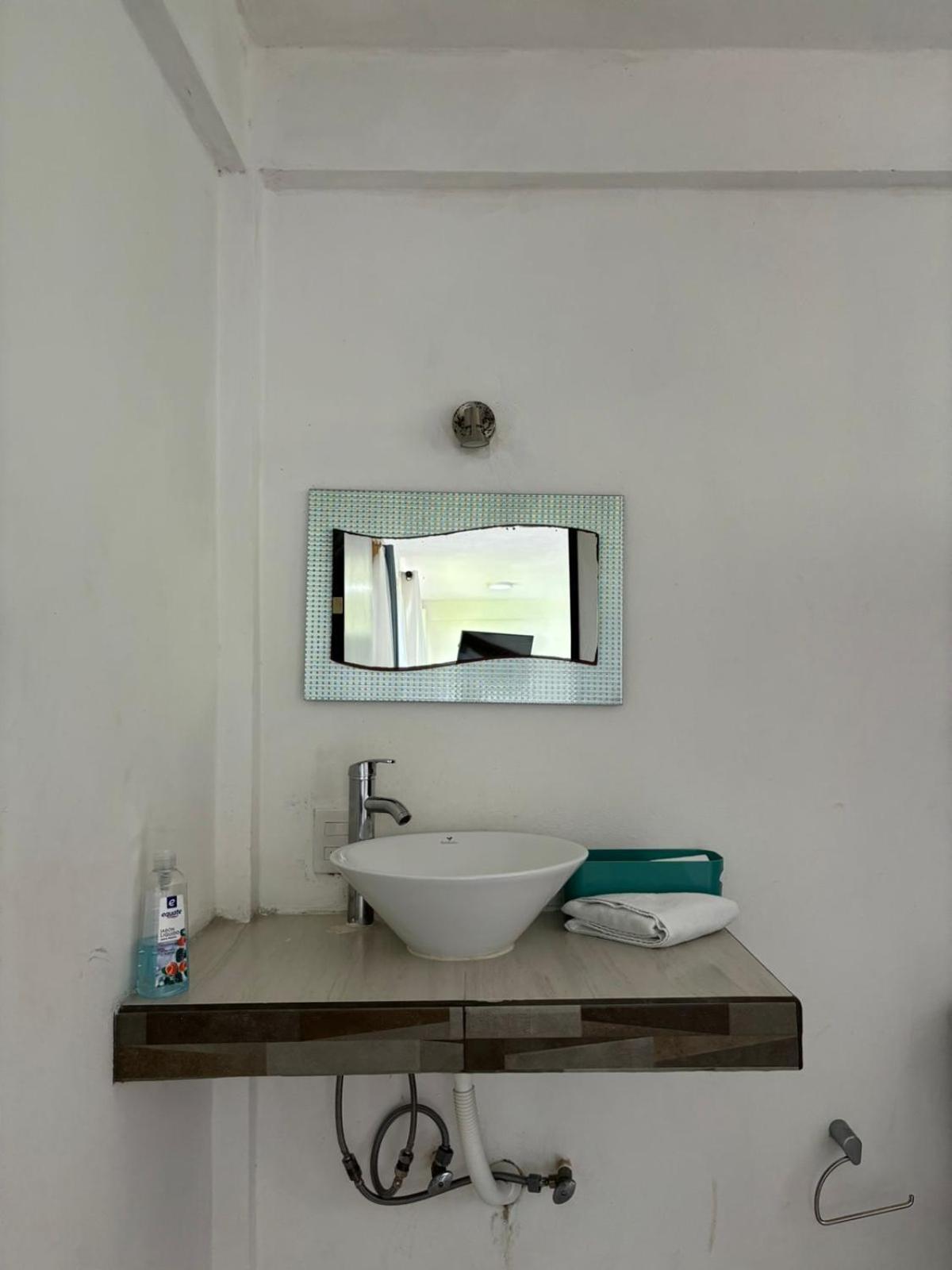 Hotel Miriam Бакалар Екстериор снимка