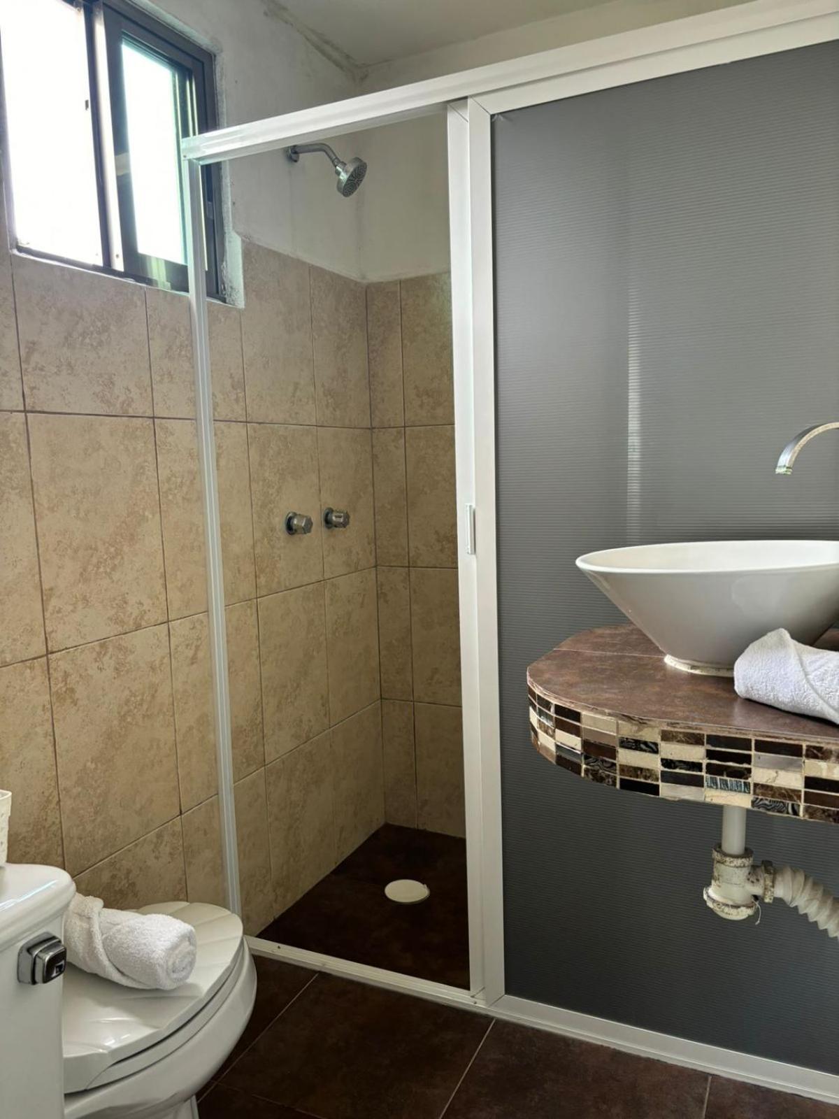 Hotel Miriam Бакалар Екстериор снимка