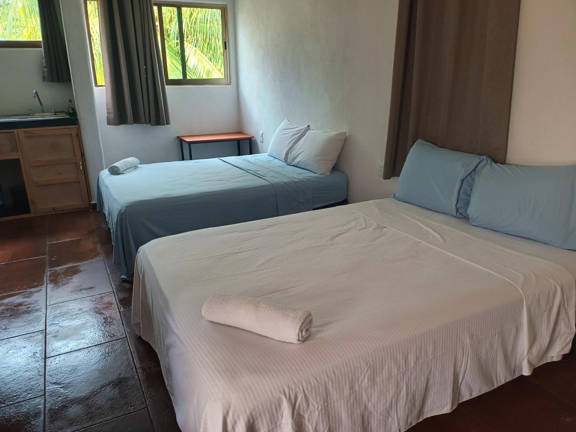Hotel Miriam Бакалар Екстериор снимка