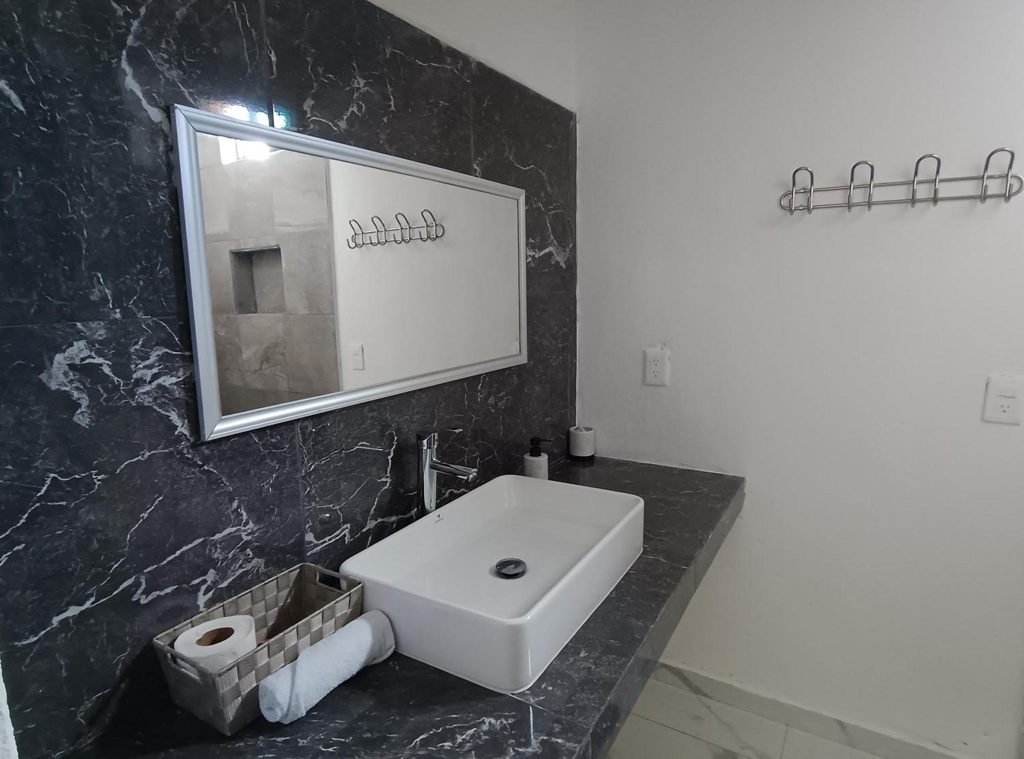 Hotel Miriam Бакалар Екстериор снимка